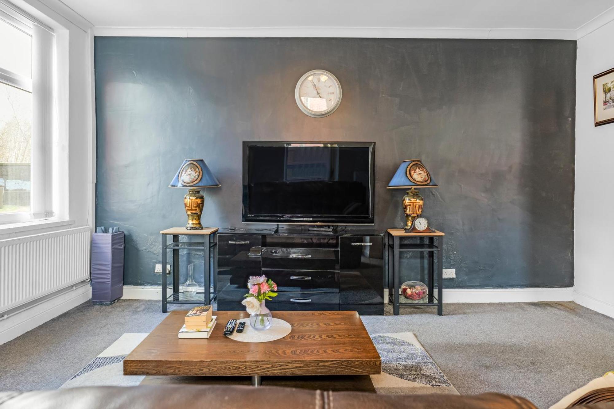 Rochdale 3 Bedroom House 2 Bath With Free Parking Sleeps 7 外观 照片