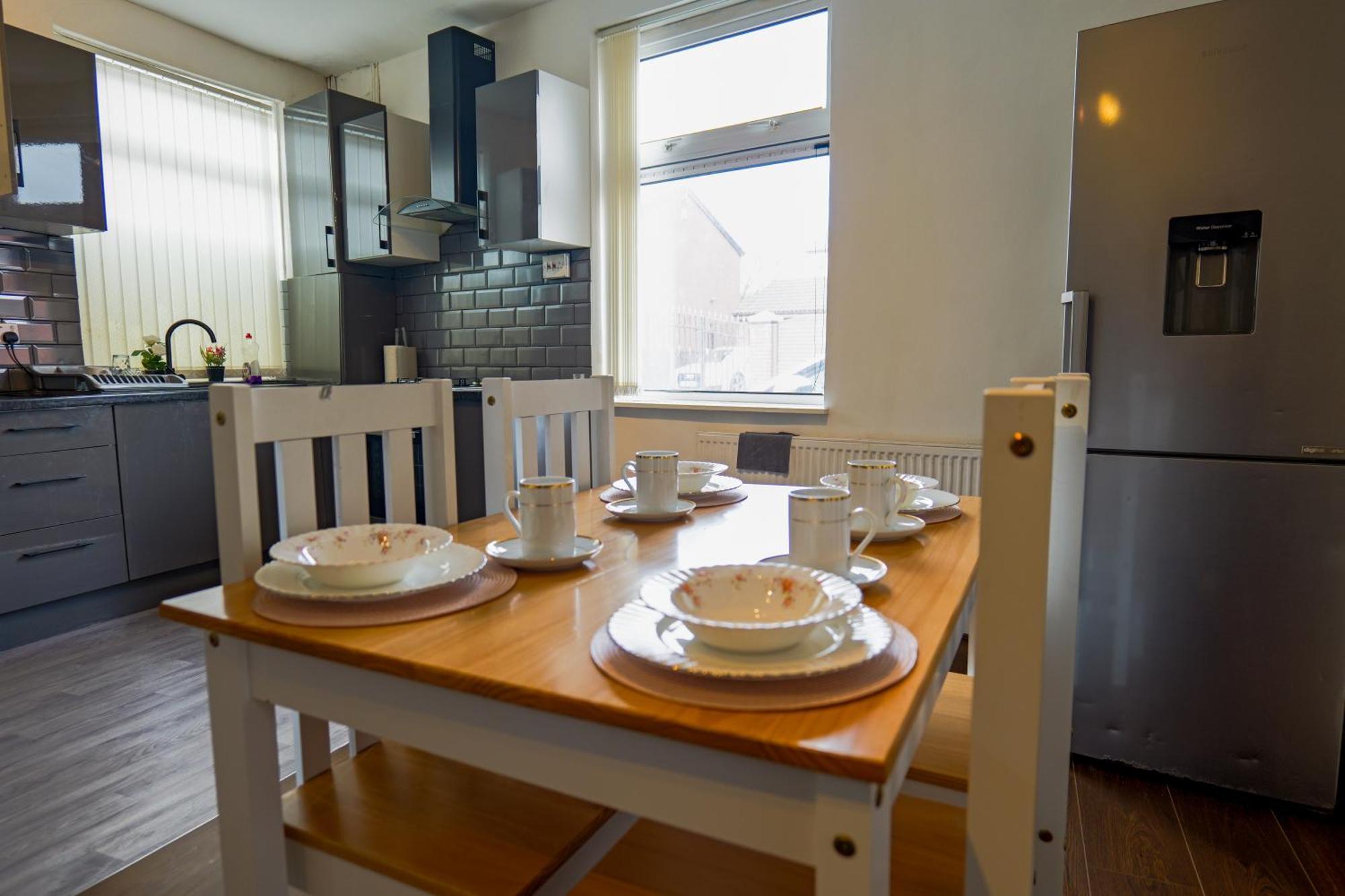 Rochdale 3 Bedroom House 2 Bath With Free Parking Sleeps 7 外观 照片