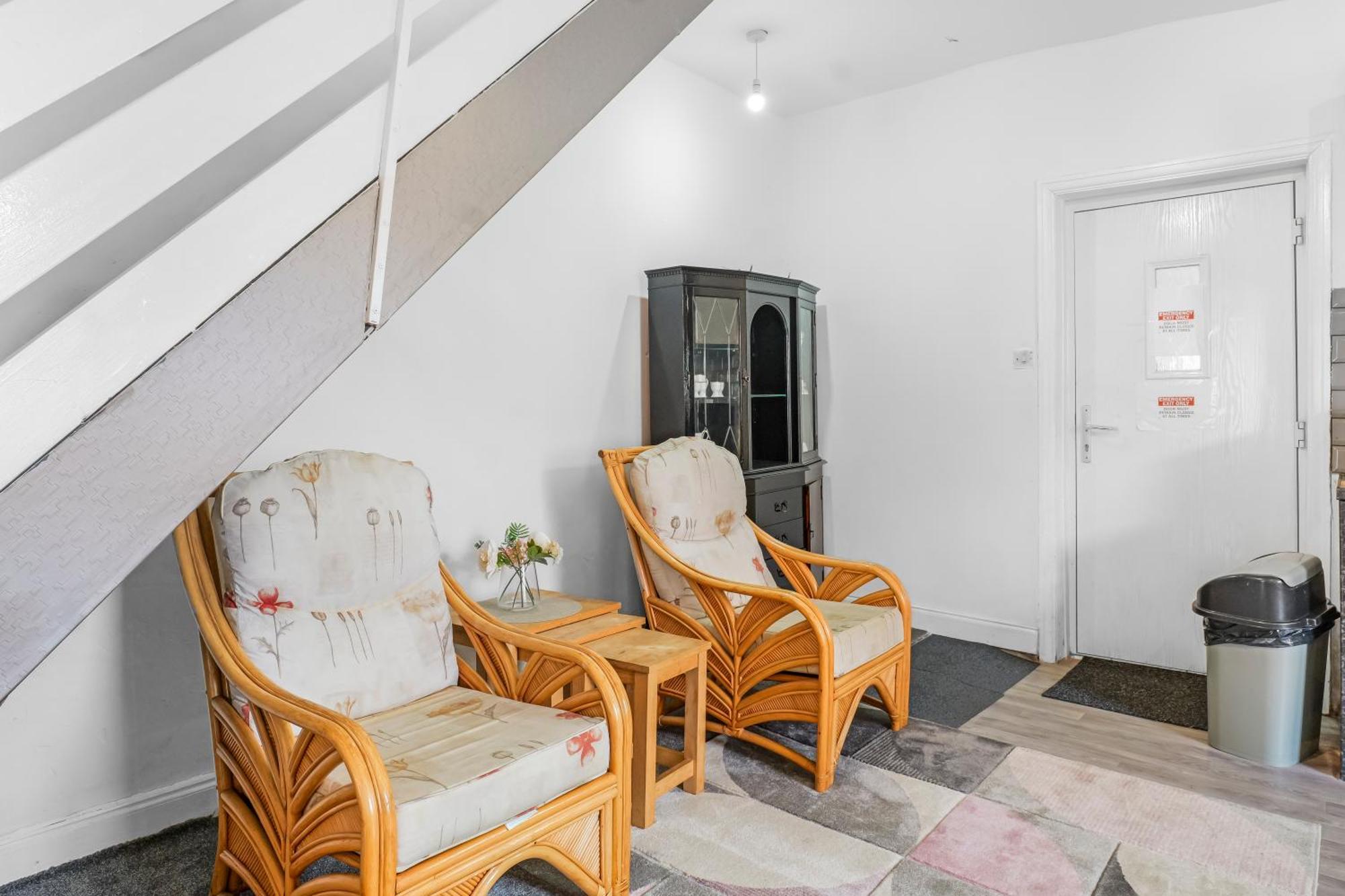 Rochdale 3 Bedroom House 2 Bath With Free Parking Sleeps 7 外观 照片